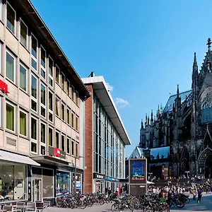 Hotel Ibis Am Dom, Keulen