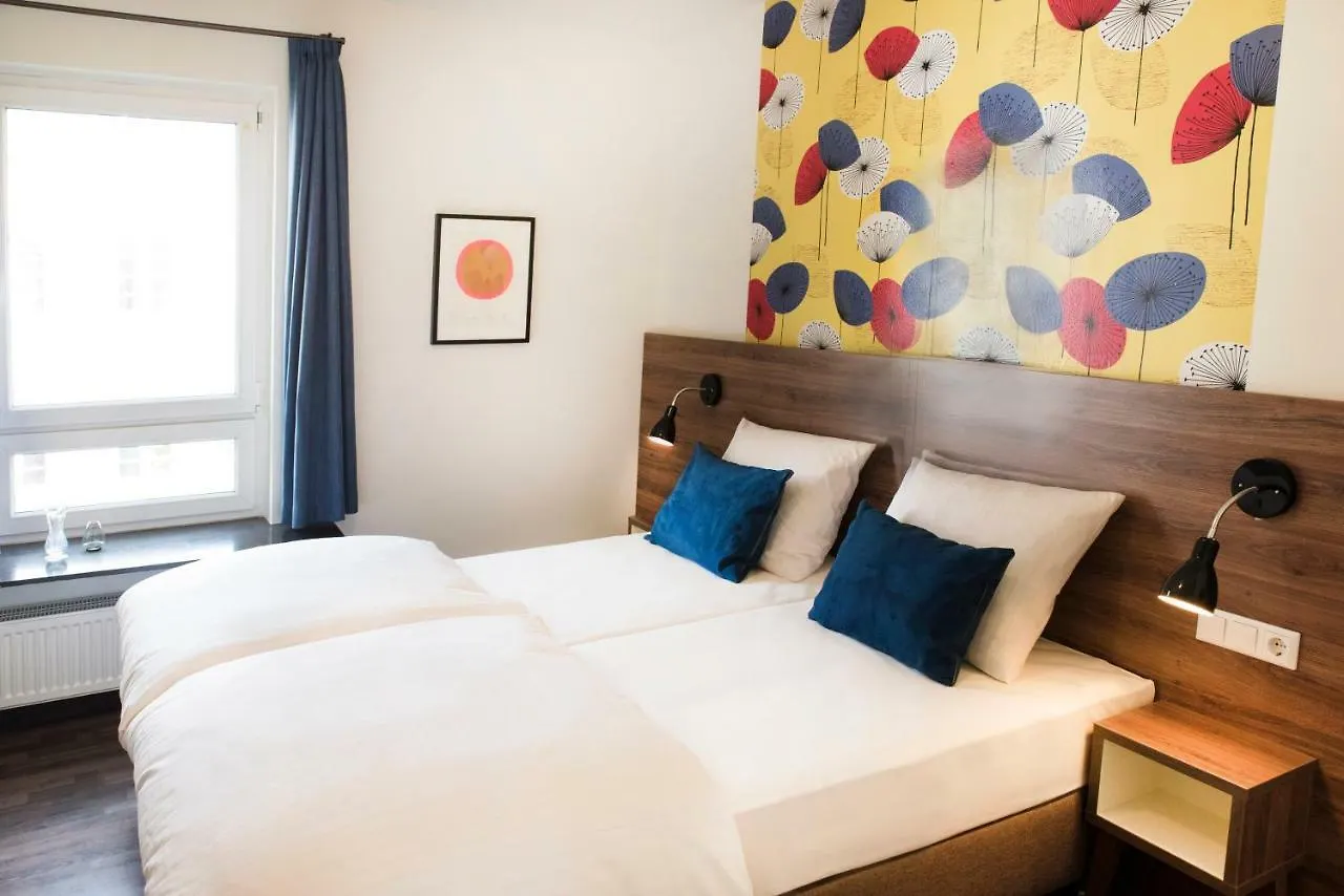 Koncept Hotel Zum Kostbaren Blut Cologne